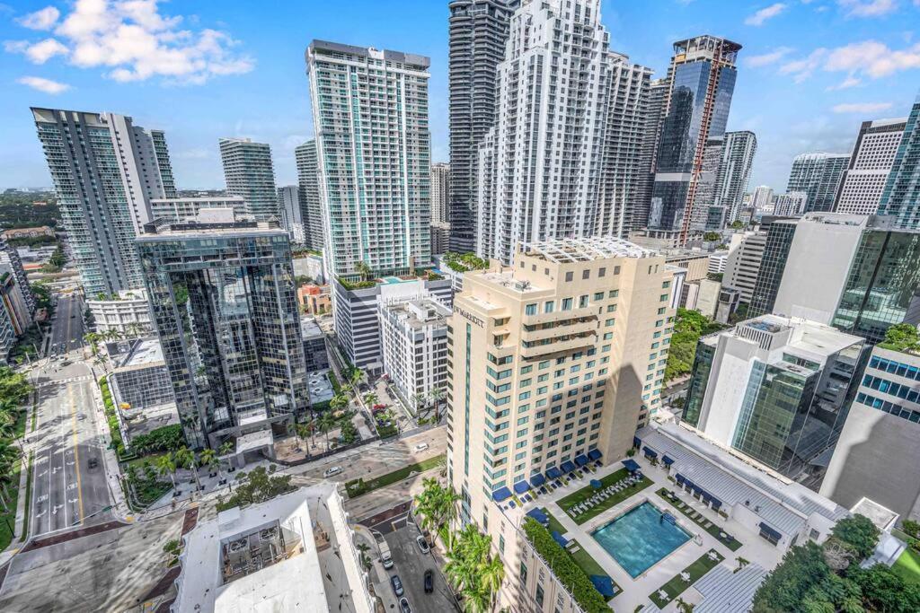 Iconic High Floor 3 Bedrooms In The Heart Of Miami Exterior photo